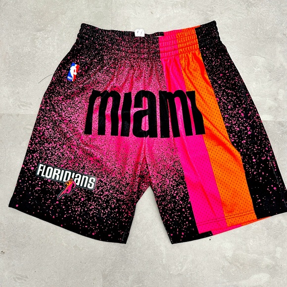 Mitchell & Ness Miami Heat Floridians shorts - Picture 1 of 6